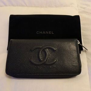 SOLD- AUTHENTIC CHANEL  ZIPPED WALLET
